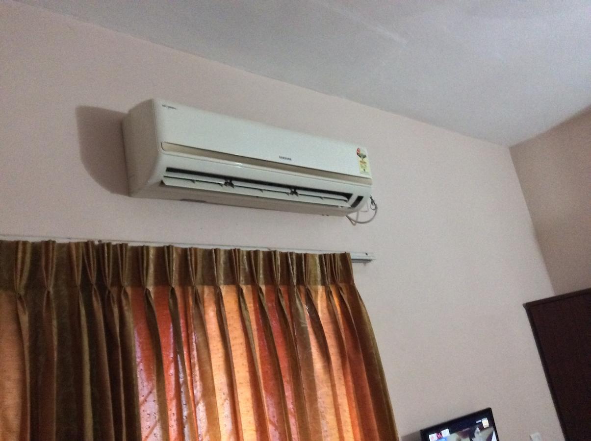 Sakthi Lodge Dharapuram Zimmer foto
